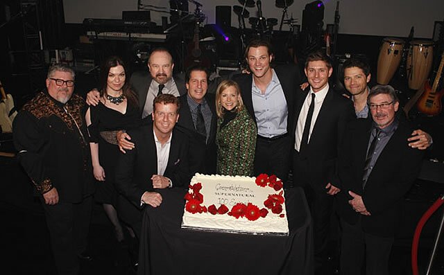 supernatural-episodio-100-outracoisa-bolo
